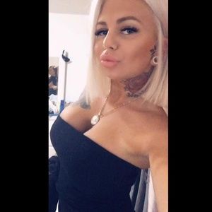 Meet your Posher, Blondyy